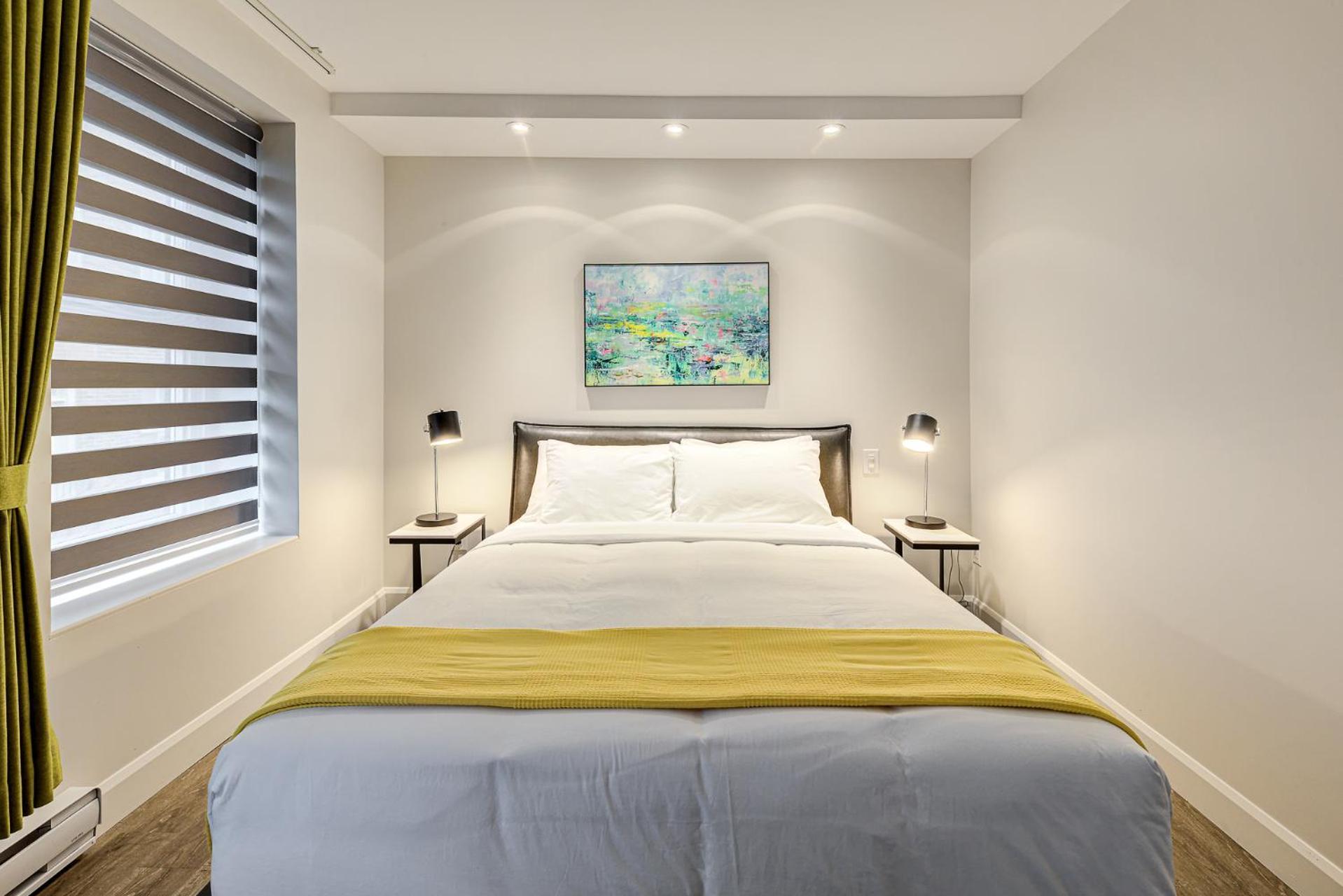 77 St-Vallier Quebec City Room photo