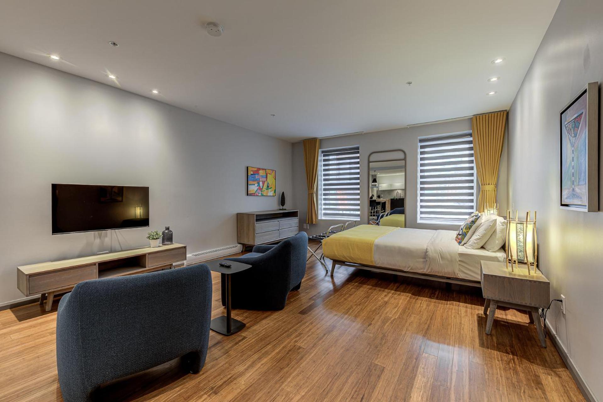 77 St-Vallier Quebec City Room photo